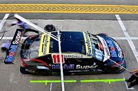 Barrichello dá volta sensacional e é pole em Curitiba