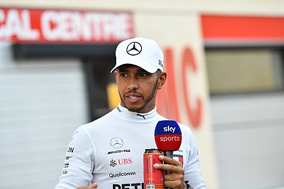 Hamilton critica la reducción de la TV abierta en la F1