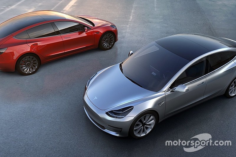 Ринкова вартість Tesla перевищила вартість Daimler