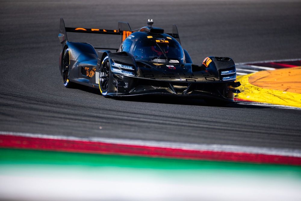 André Lotterer, Pipo Derani, Genesis Magma Racing GMR-001 Hypercar, Portimao test