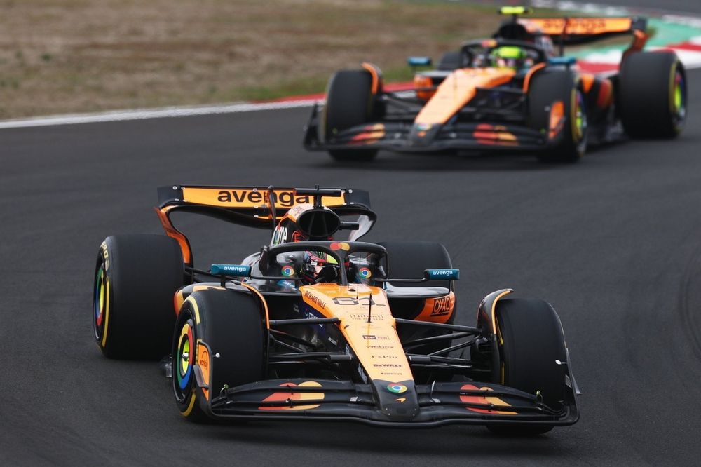 Lando Norris, McLaren, Oscar Piastri, McLaren