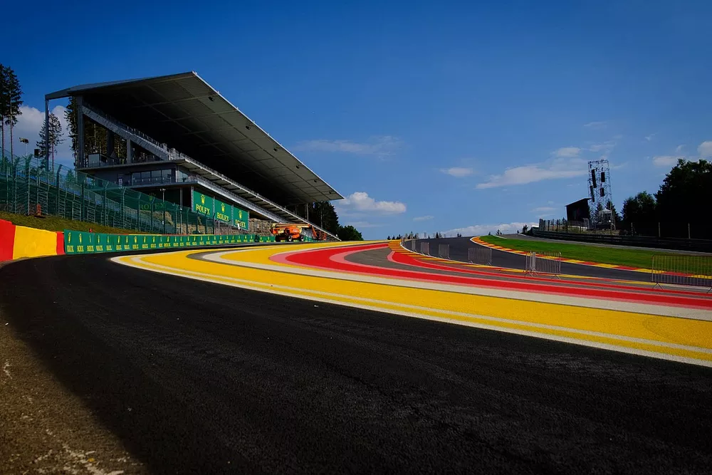 Eau rouge track overview