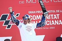 Rins: Suzuki se va en un momento que la moto es competitiva