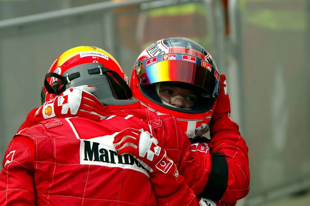 Le vainqueur Michael Schumacher, Ferrari,  Rubens Barrichello, Ferrari, dans le Parc Ferm&eacute;