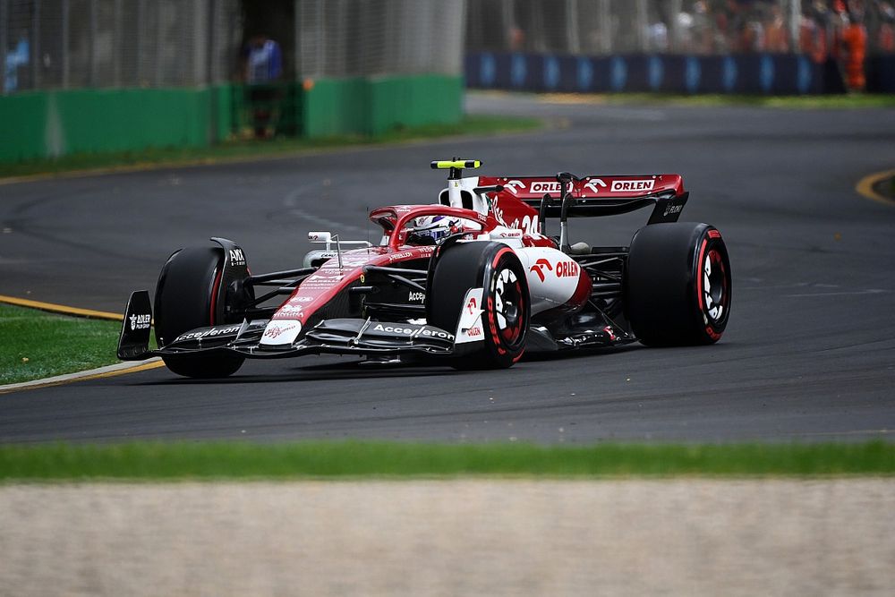 Zhou Guanyu, Alfa Romeo C42