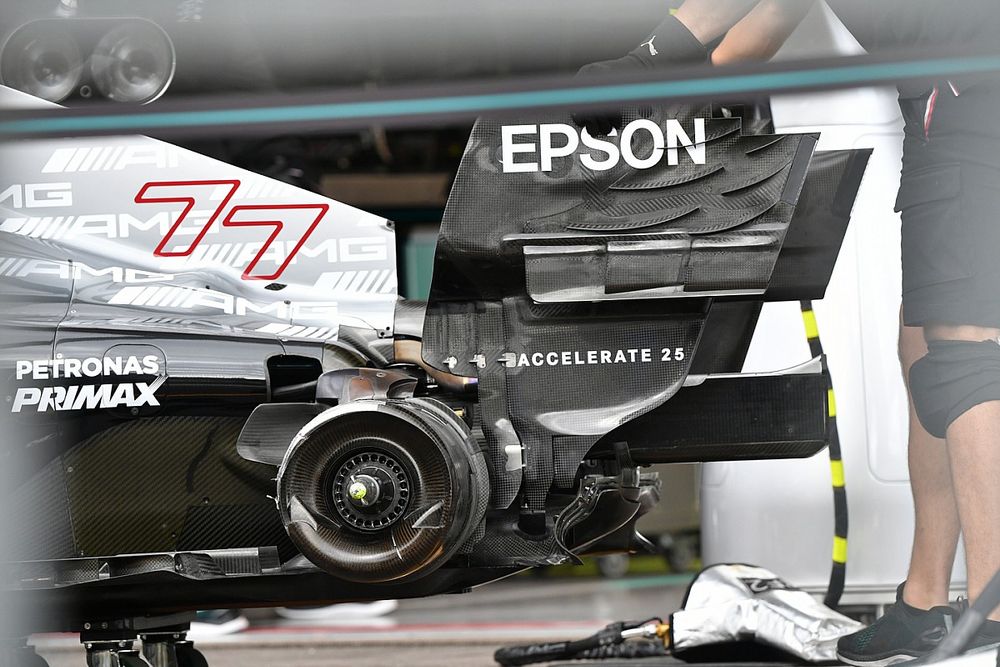 Mercedes W12 brake drum detail