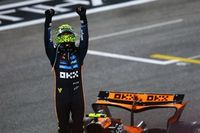 Norris, campe&oacute;n del mundo de F1; insuficiente triunfo de Verstappen en Abu Dhabi