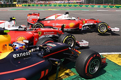 Verstappen: Yaptığım atak ve savunmalarda yanlış hiçbir şey yok