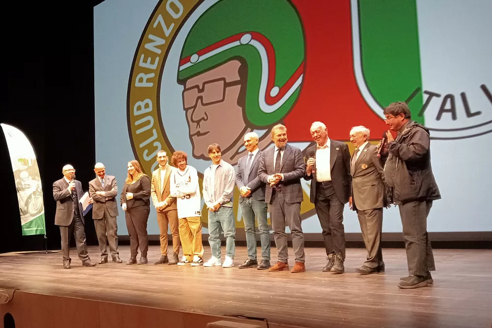 La serata organizzata dal Comune di Rimini e dal nuovo motoclub "Renzo Pasolini", per celebrare Marco Bezzecchi, Mattia Casadei e Matteo Ferrari al teatro Galli