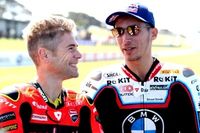 Bautista aconseja a Toprak quedarse en WSBK: "Si acabas quinto en MotoGP, no eres nadie"