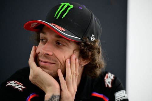 Bezzecchi: "Me gustaría pelear con los de delante, sin volverme loco"