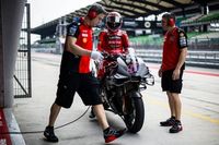 Pirro: "Mejorar la Ducati no es f&aacute;cil; pero tenemos algunas cartas por jugar"