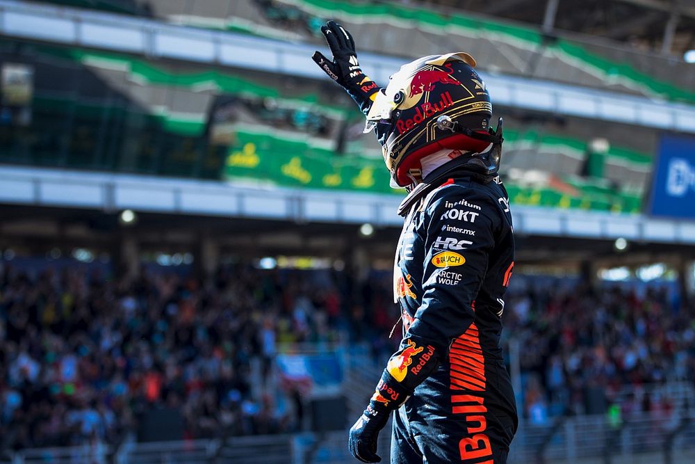 El ganador de la carrera, Max Verstappen, Red Bull Racing