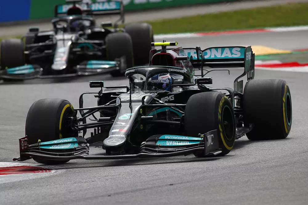 Valtteri Bottas, Mercedes W12, Lewis Hamilton, Mercedes W12