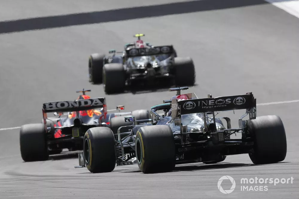 Valtteri Bottas, Mercedes W12, Max Verstappen, Red Bull Racing RB16B, and Lewis Hamilton, Mercedes W12