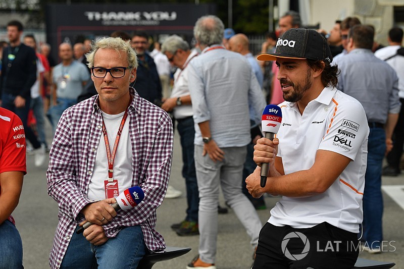Villeneuve: „Vettel nagyon mérges volt Räikkönen rajtelsősége miatt”