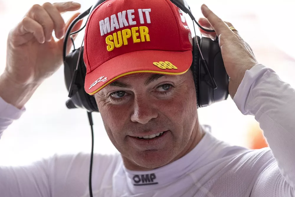 Craig Lowndes, Triple Eight Race Engineering Holden 