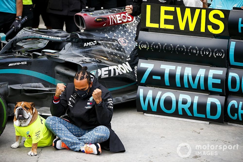 Lewis Hamilton, Mercedes-AMG F1, 1st position, and the Mercedes team celebrate after having secured a seventh world drivers championship title