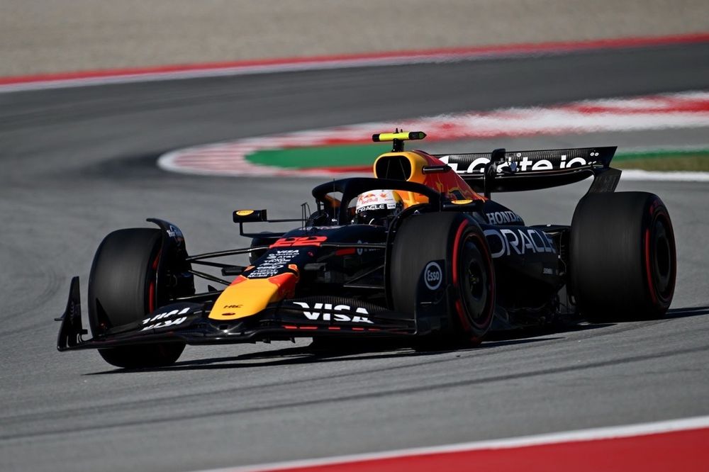 レッドブル、角田裕毅はF1スペインGPでも“旧パッケージ”で走行「理由は