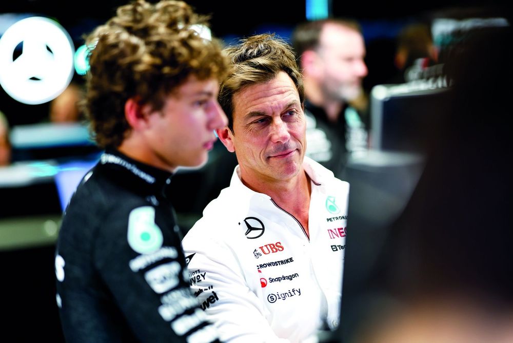 Andrea Kimi Antonelli, Mercedes, Toto Wolff, Team Principal and CEO, Mercedes-AMG