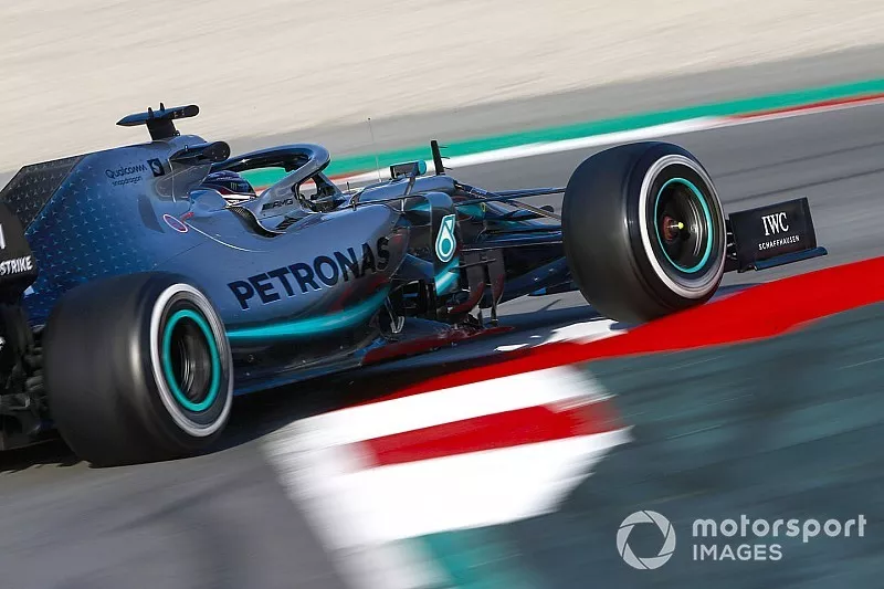 Lewis Hamilton, Mercedes AMG F1 W10.