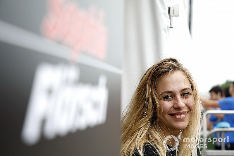 Alemã que se acidentou em Macau encontra Ricciardo na volta para casa