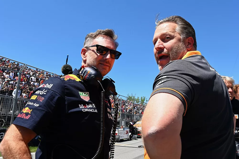 Christian Horner, team principal, Red Bull Racing, Zak Brown, PDG, McLaren Racing, sur la grille