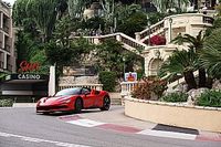 Ferrari divulga "Le grand rendez-vous", remake de polêmico curta dos anos 70 estrelado por Leclerc; assista