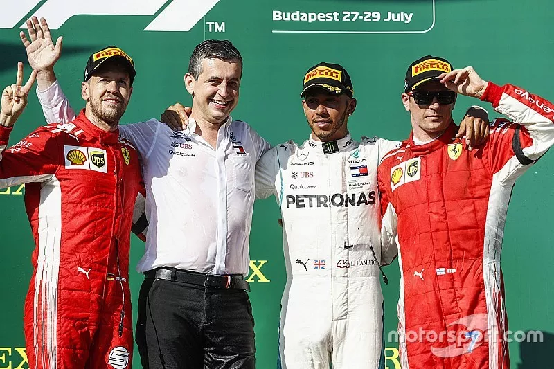 Podium: winnaar Lewis Hamilton, Mercedes AMG F1, tweede Sebastian Vettel, Ferrari, derde Kimi Raikkonen, Ferrari