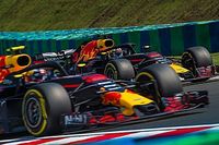 Ricciardo: "Verstappen me gana en clasificaci&oacute;n pero no por pelotas"