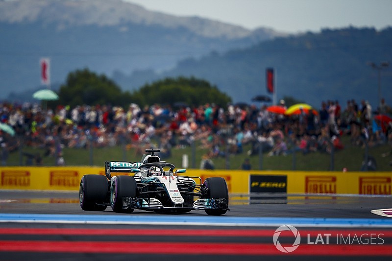 Mercedes: Yeni motorun ertelenmesi büyük şanstı