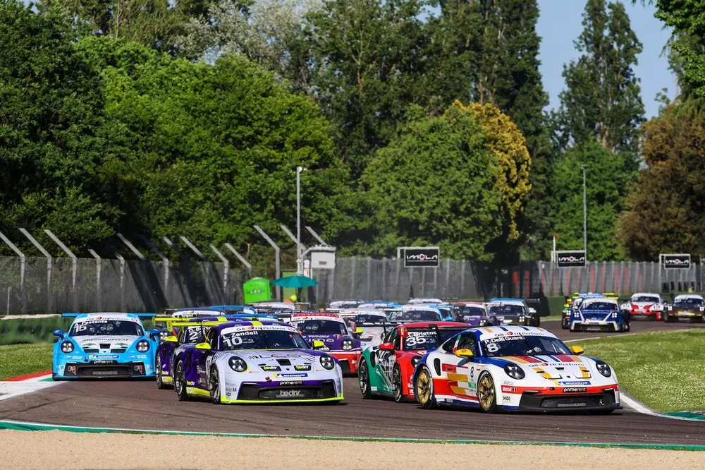 Gara 1 della Porsche Carrera Cup Italia a Imola