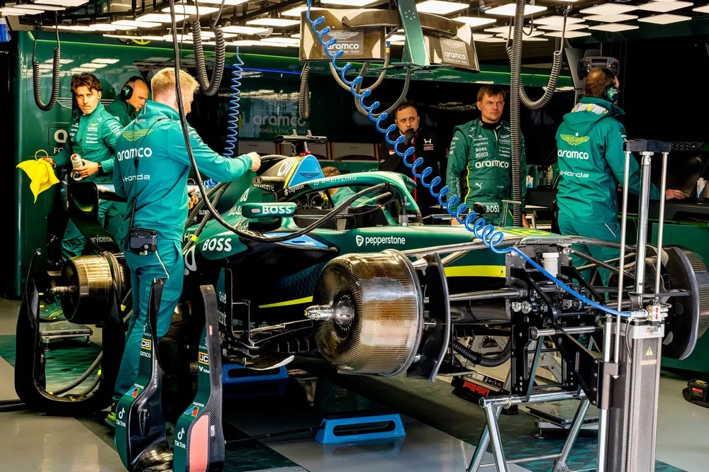Coche de Fernando Alonso, Aston Martin Racing