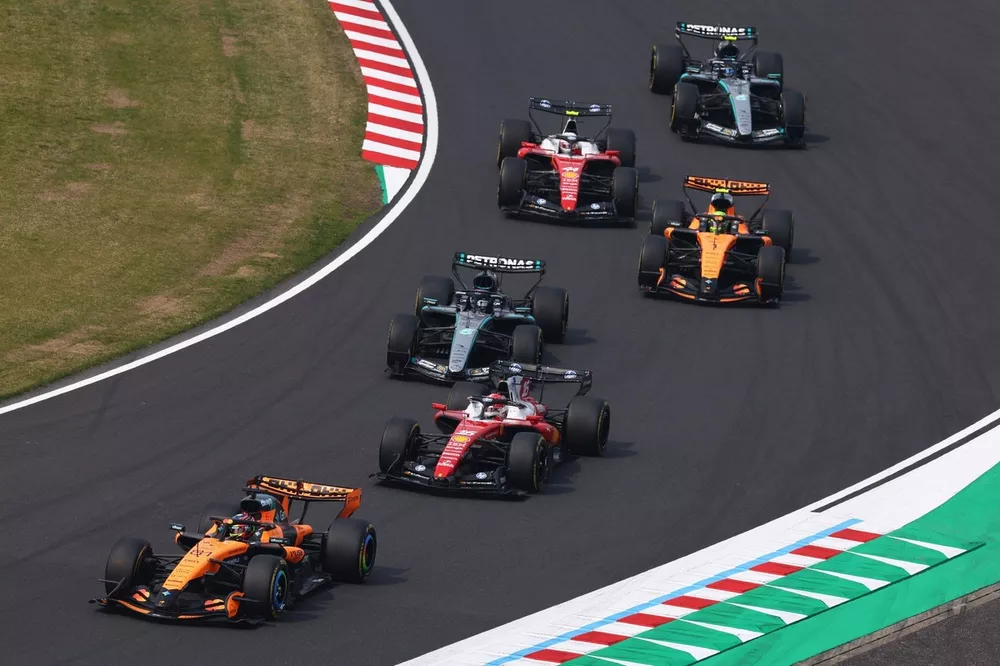 Charles Leclerc, Ferrari, George Russell, Mercedes, Oscar Piastri, McLaren