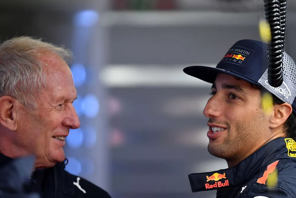 Dr Helmut Marko, Red Bull Motorsport Consultant and Daniel Ricciardo, Red Bull Racing