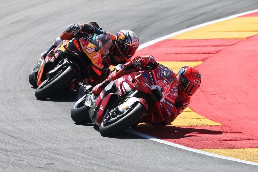 Marc Marquez, Ducati Team, Pedro Acosta, Red Bull KTM Factory Racing
