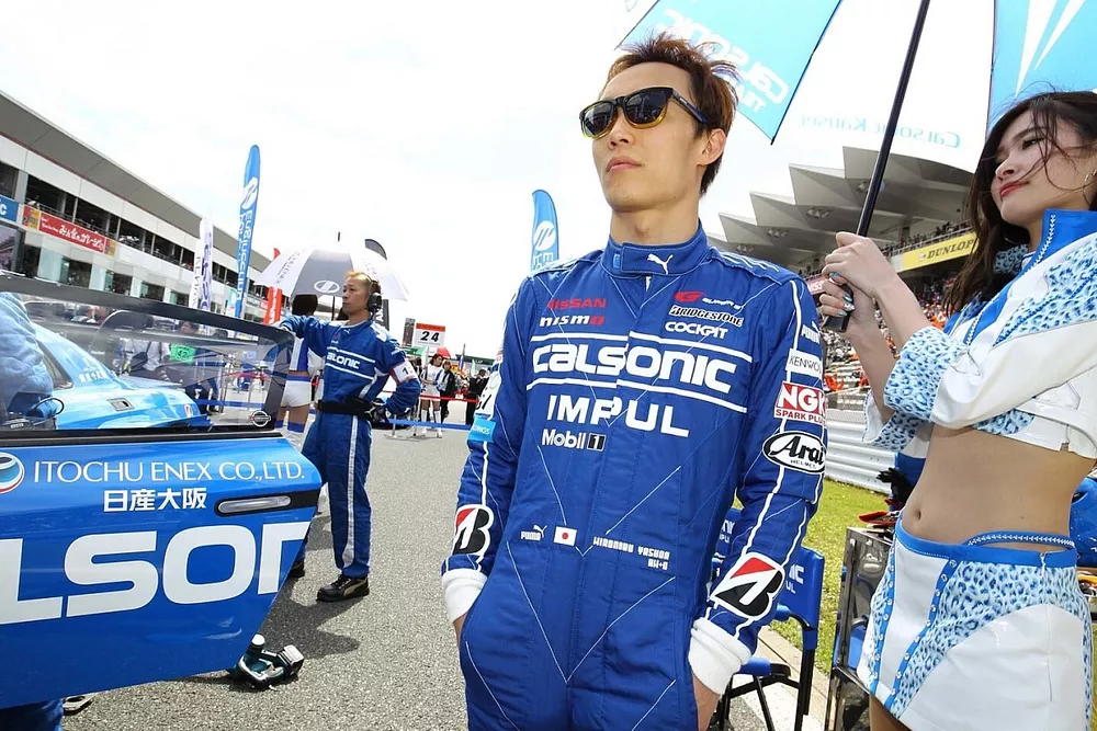 レーシングスーツ　安田裕信選手 レーシングスーツ 安田裕信選手 チーム詳細 | SUPER GT 安田裕信選手