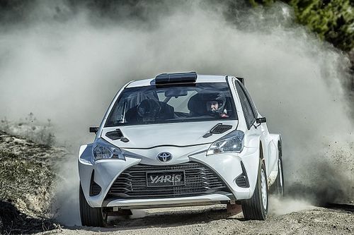 ANALISIS: Mobil FIA R4 vs AP4 - Mana yang lebih baik di Indonesia?