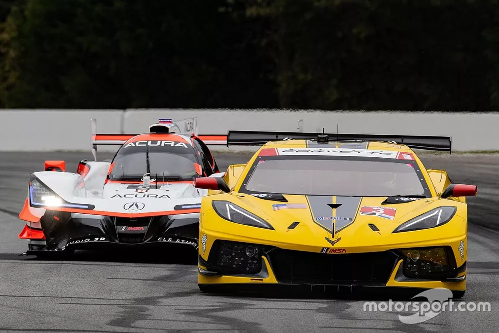 #3 Corvette Racing Corvette C8.R, GTLM: Antonio Garcia, Jordan Taylor, Nicky Catsburg #6 Acura Team Penske Acura DPi, DPi: Juan Pablo Montoya, Dane Cameron, Simon Pagenaud