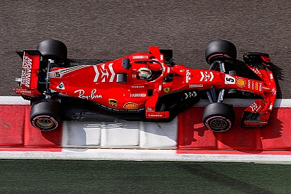 Test Pirelli F1: Vettel tocca il fondo (due volte), ma comanda. Bottas tiene "in panchina" Ocon