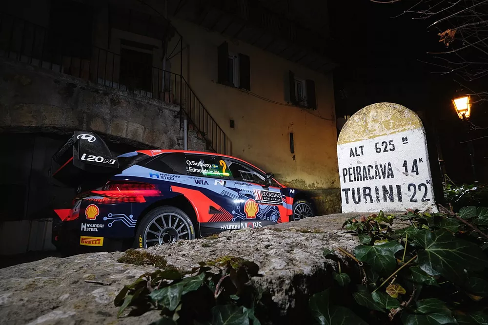 Oliver Solberg, Elliott Edmondson, Hyundai World Rally Team Hyundai i20 N Rally1