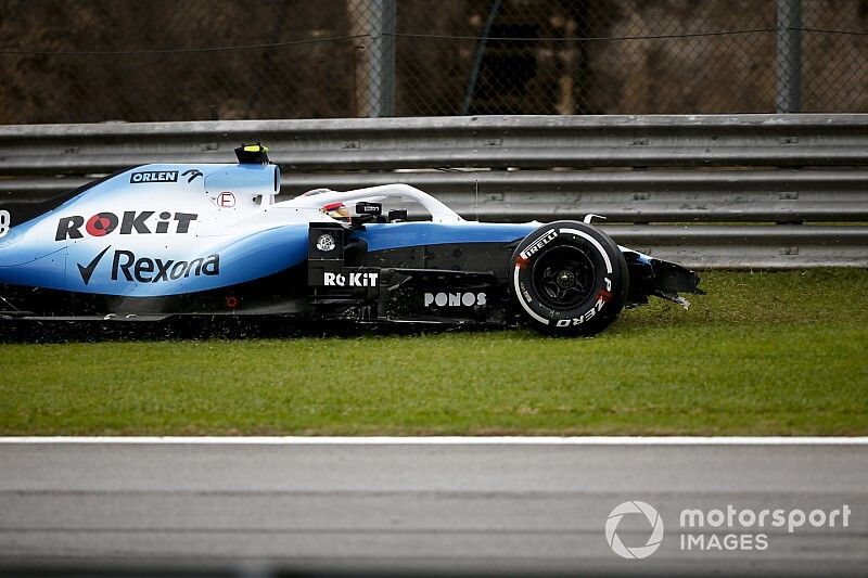 Robert Kubica, Williams FW42 after crashing