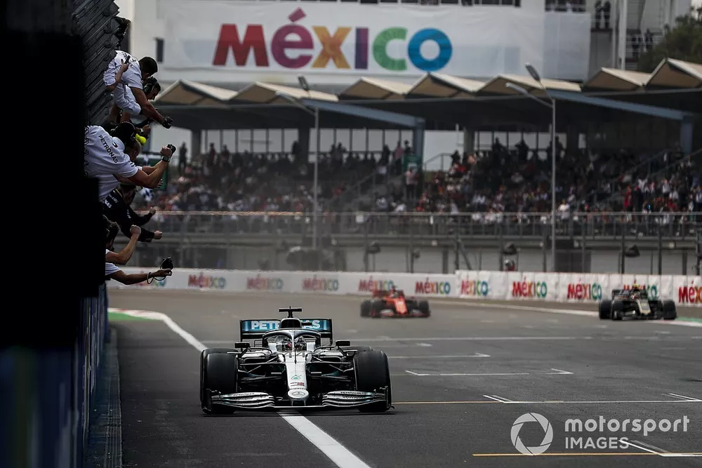Race winner Lewis Hamilton, Mercedes AMG F1 W10 crosses the finish line