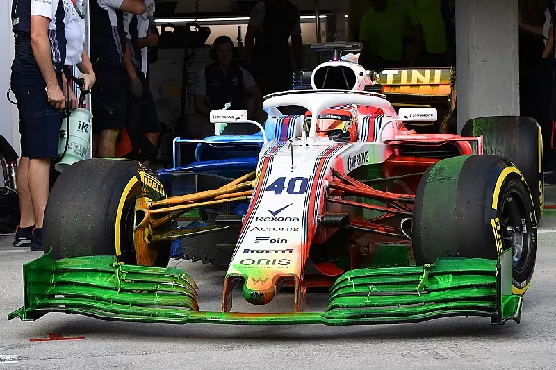 Robert Kubica, Williams FW41, con parafina en todo el coche