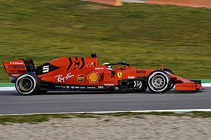 Jubelende Vettel kijkt terug op 'bijna perfecte testdag' met Ferrari