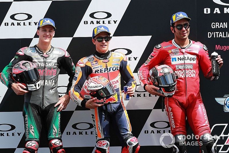 Ganador de la pole Marc M&aacute;rquez, Repsol Honda Team, segundo Fabio Quartararo, Petronas Yamaha SRT, tercero Danilo Petrucci, Ducati Team