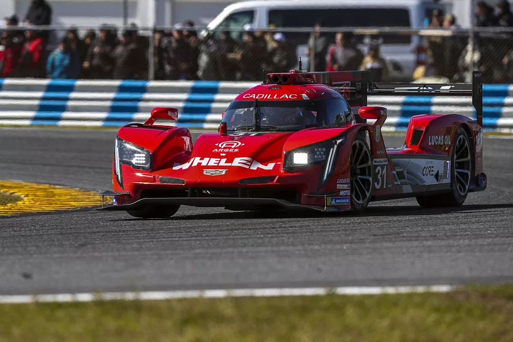#31 Action Express Racing Cadillac DPi: Pipo Derani, Tristan Nunez, Mike Conway