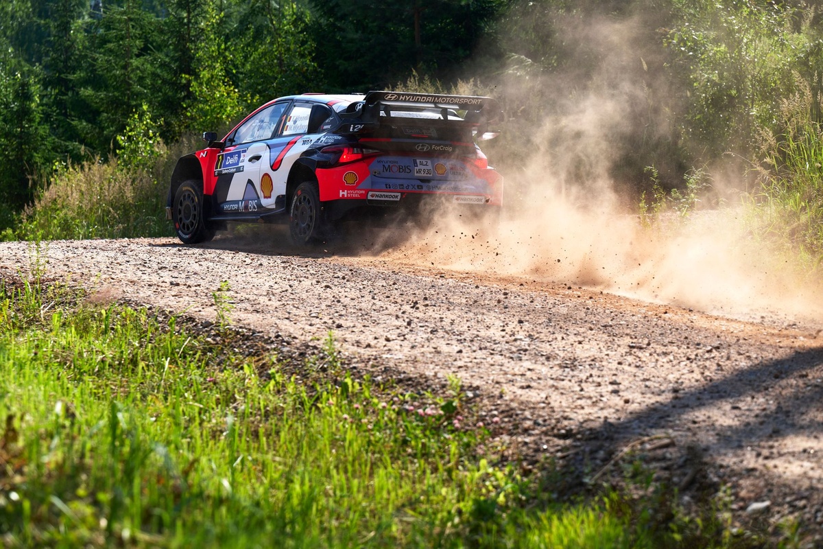 WRC | Rally Estonia, PS1: Neuville primo leader davanti a Evans