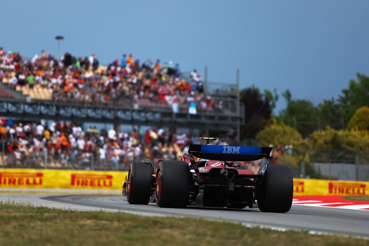 ¡Habrá "Grada Ferrari F1" en Barcelona 2026! Precios, ubicación y más