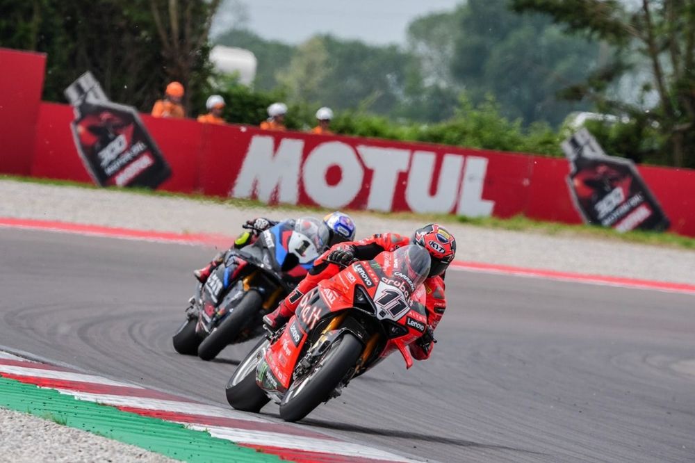Buelga, Raztatlioglu, WSBK Cremona